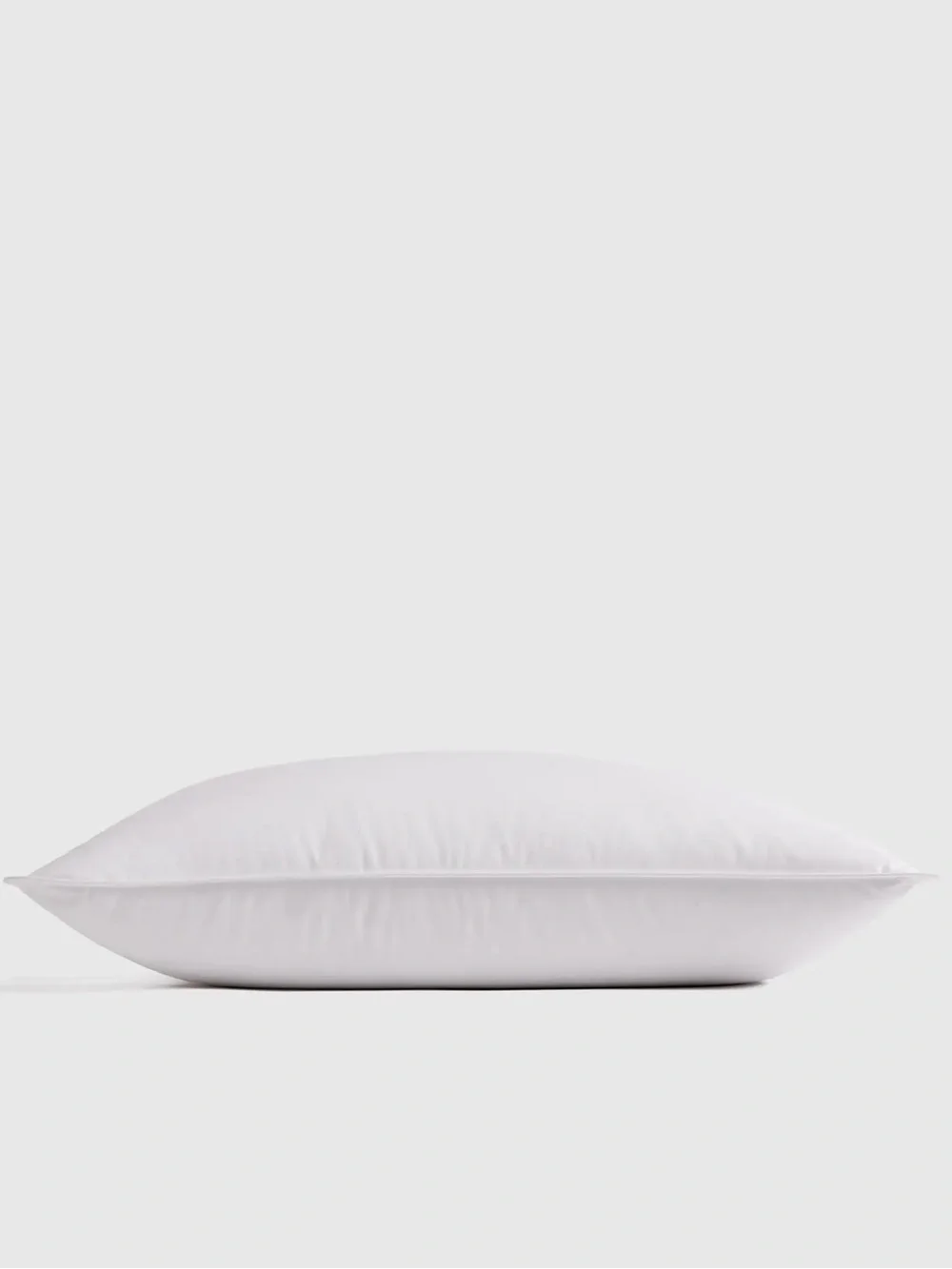 NWT Quince Premium Down Alternative Pillow — Standard Size / Medium Firm